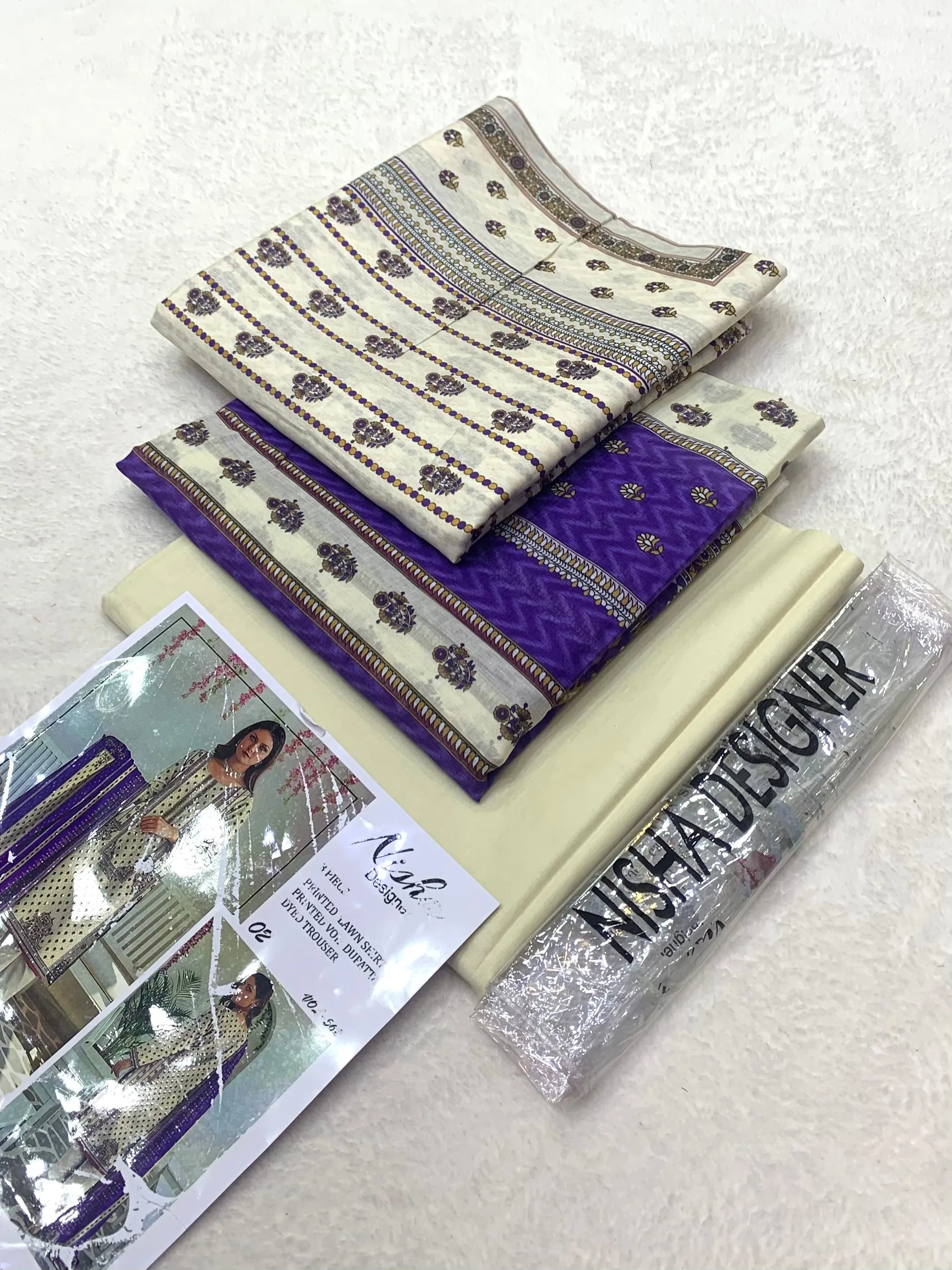 Nisha Designer Lawn 3PC Suit 2026 (8)