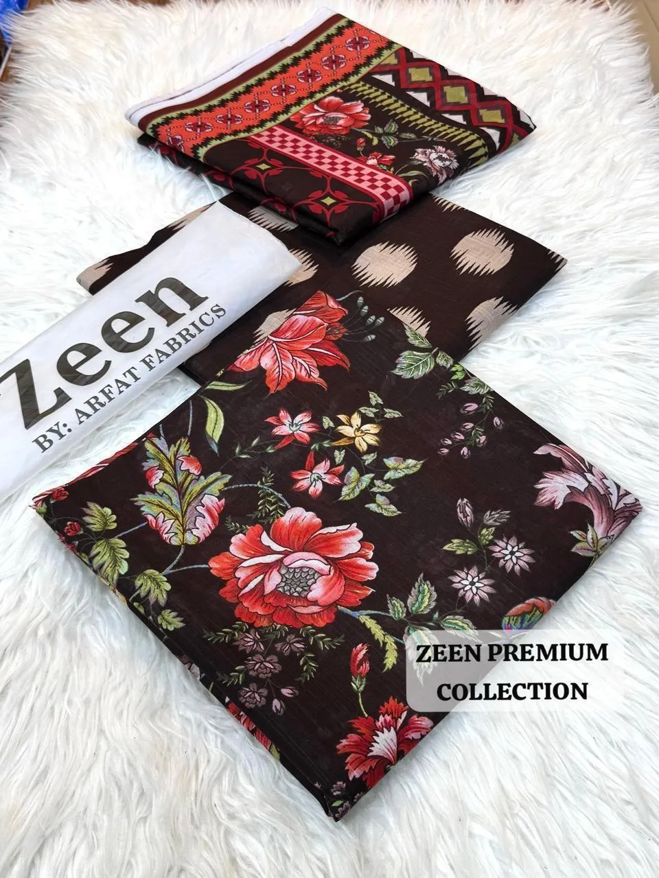 Zeen Doria Lawn 3PC Suit 2026 (10)