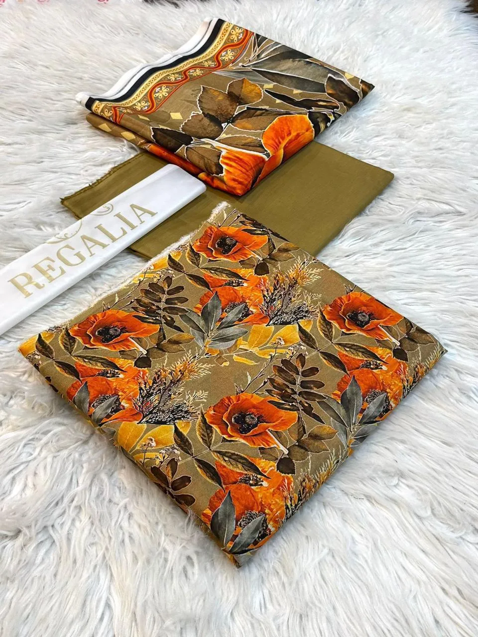Regalia Lawn 3PC Suit 2026 (30)