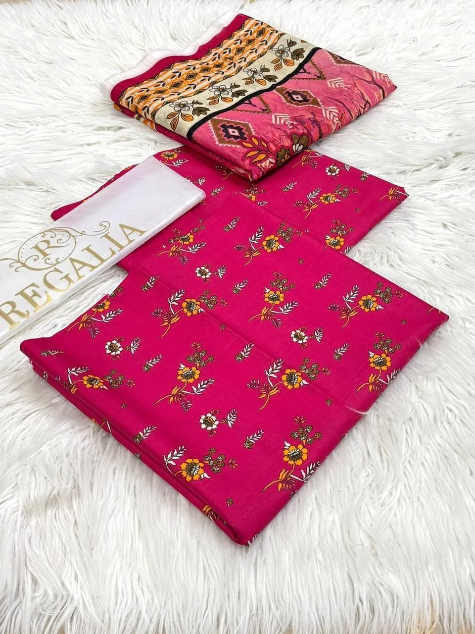 Regalia Lawn 3PC Suit 2026 (25)
