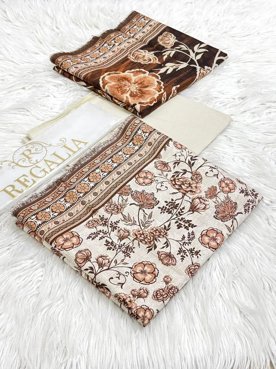 Regalia Lawn 3PC Suit 2026 (21)