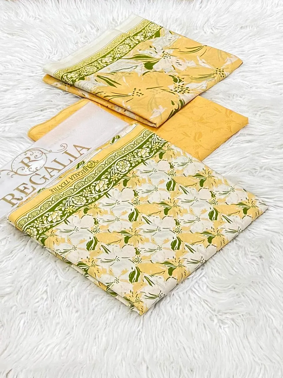 Regalia Lawn 3PC Suit 2026 (16)