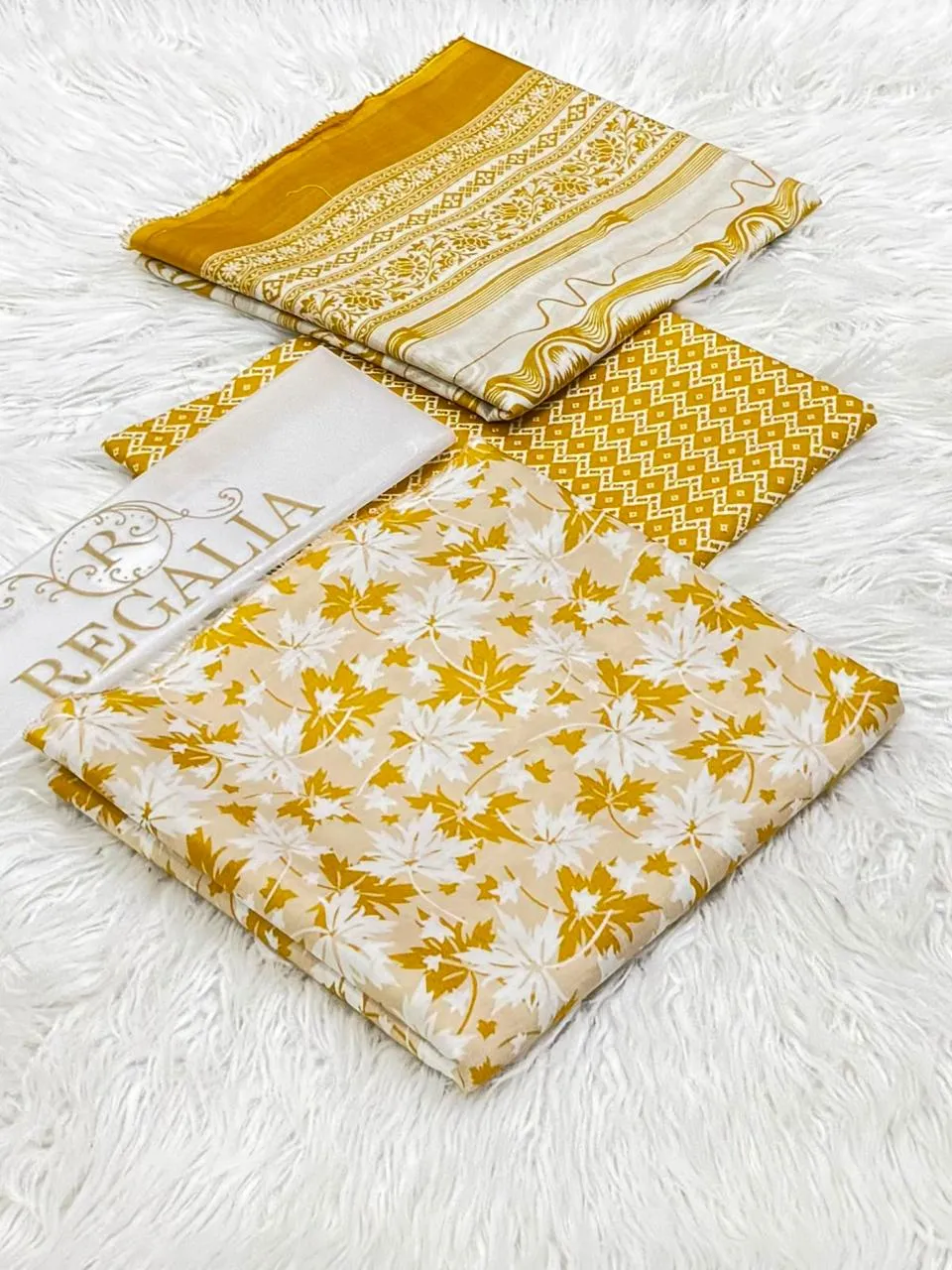 Regalia Lawn 3PC Suit 2026 (15)