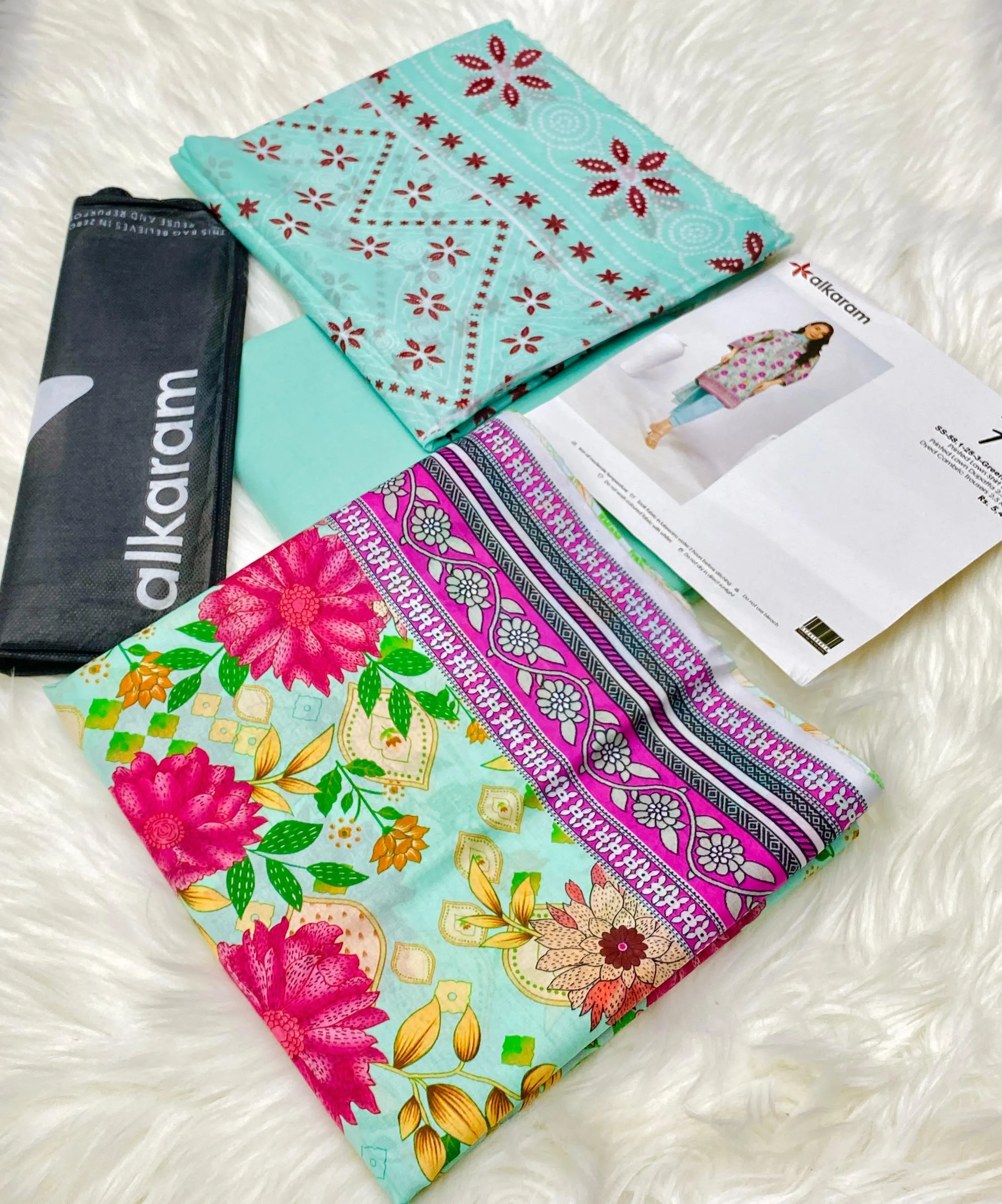 Alkaram Lawn 3PC Suit Collection 2026 (4)