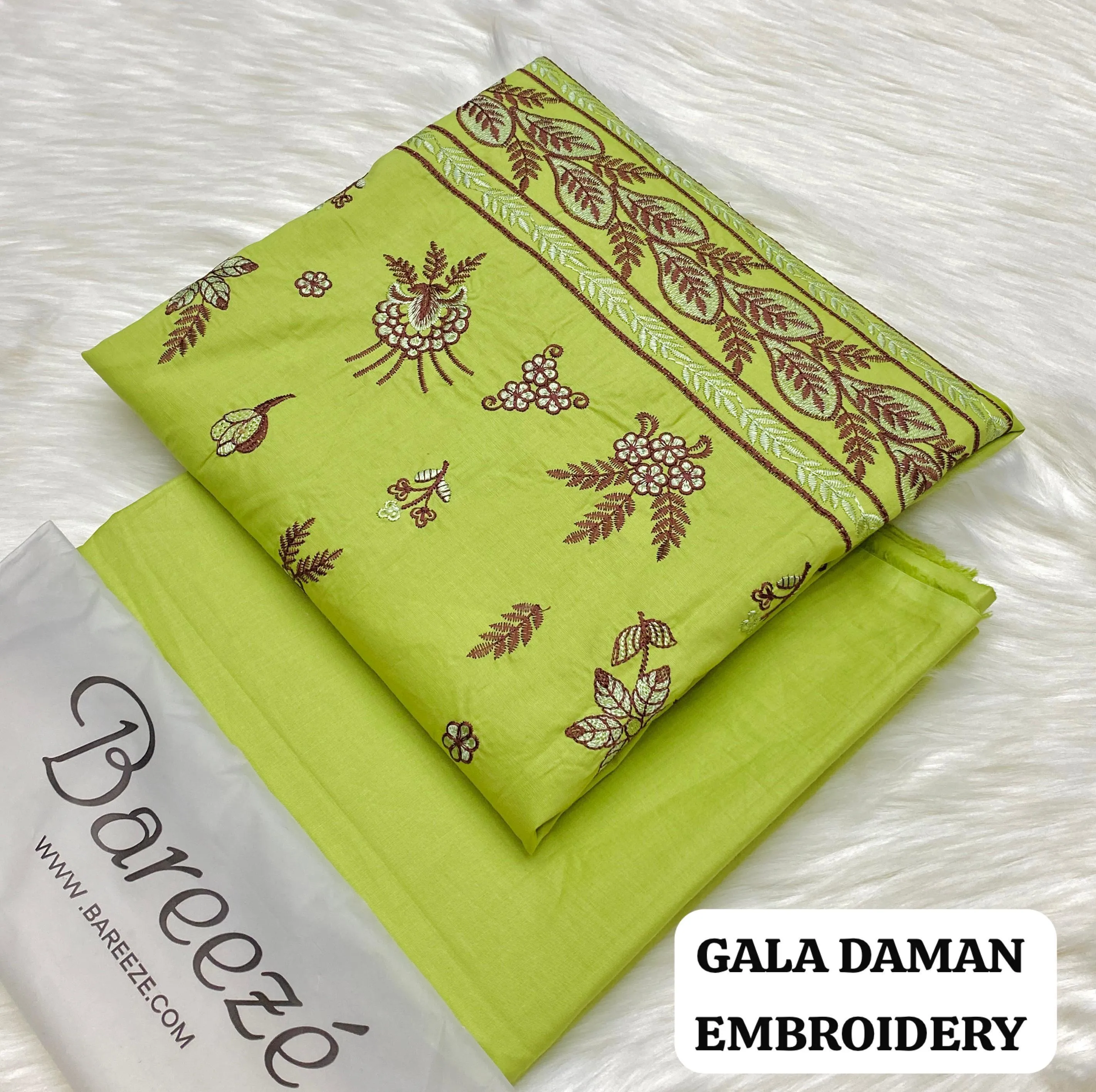 Heavy Embroidery Lawn Suit (19)