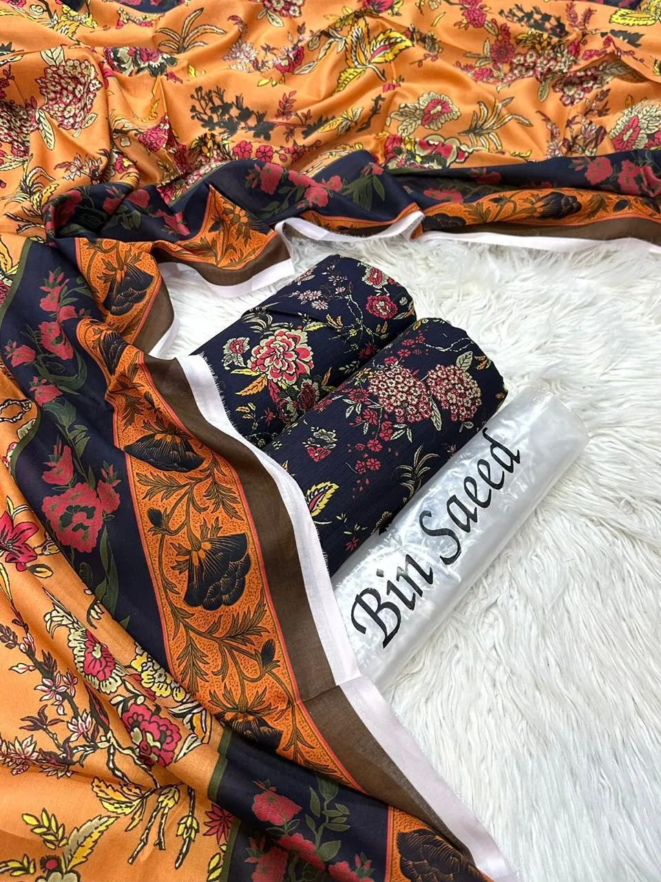 Bin Saeed Lawn 3PC Suit (11)