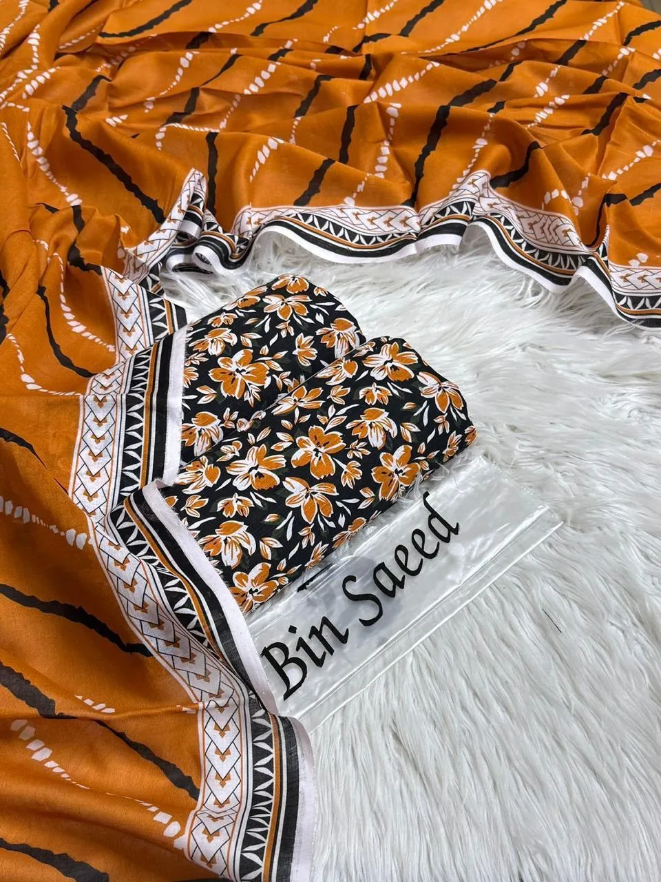 Bin Saeed Lawn 3PC Suit (6)