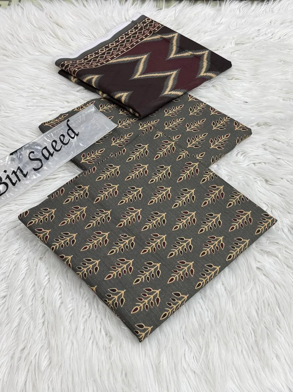 Bin Saeed Lawn 3PC Suit (5)