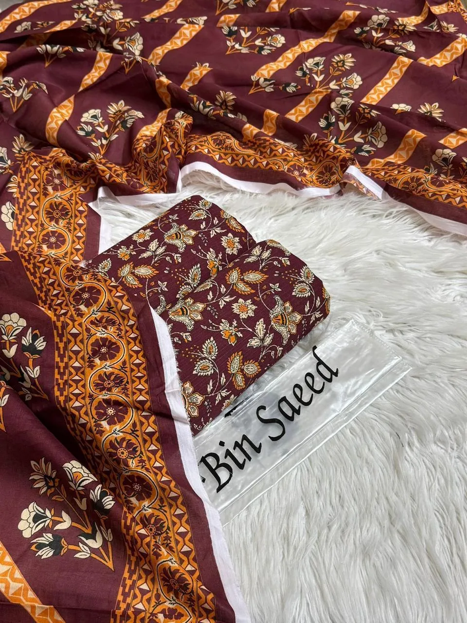 Bin Saeed Lawn 3PC Suit (3)