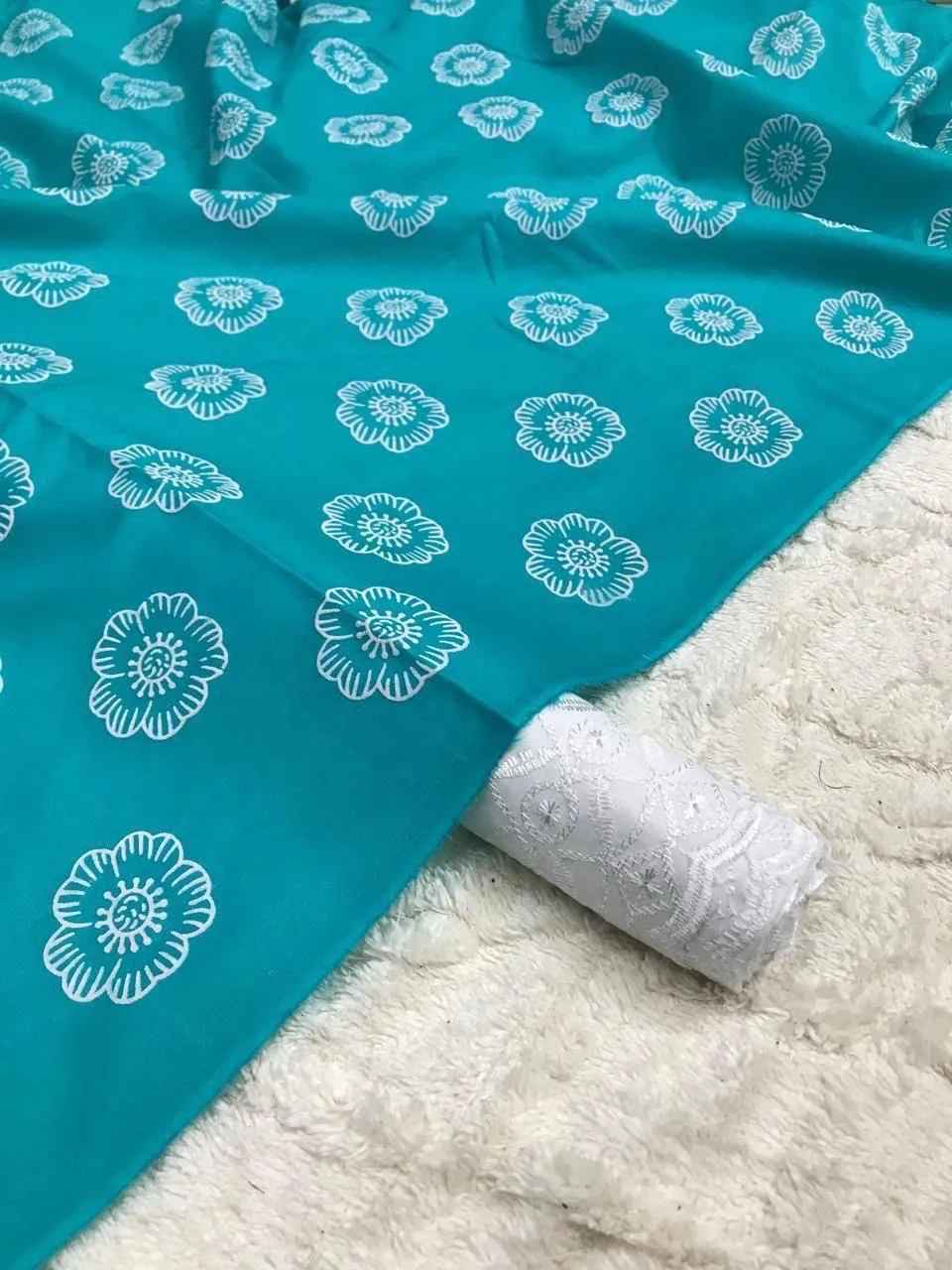 Block Print Lawn 2PC Suit (9)
