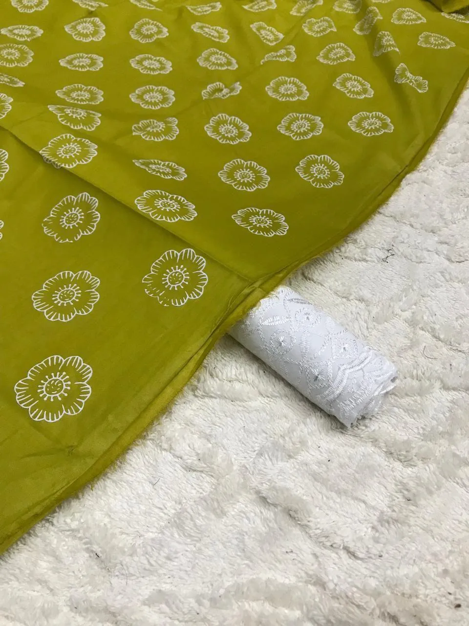 Block Print Lawn 2PC Suit (4)