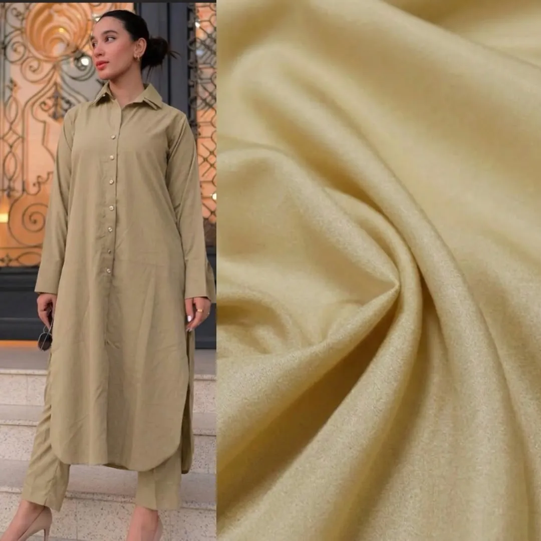 Gul Ahmed Plain Lawn Suit (1)