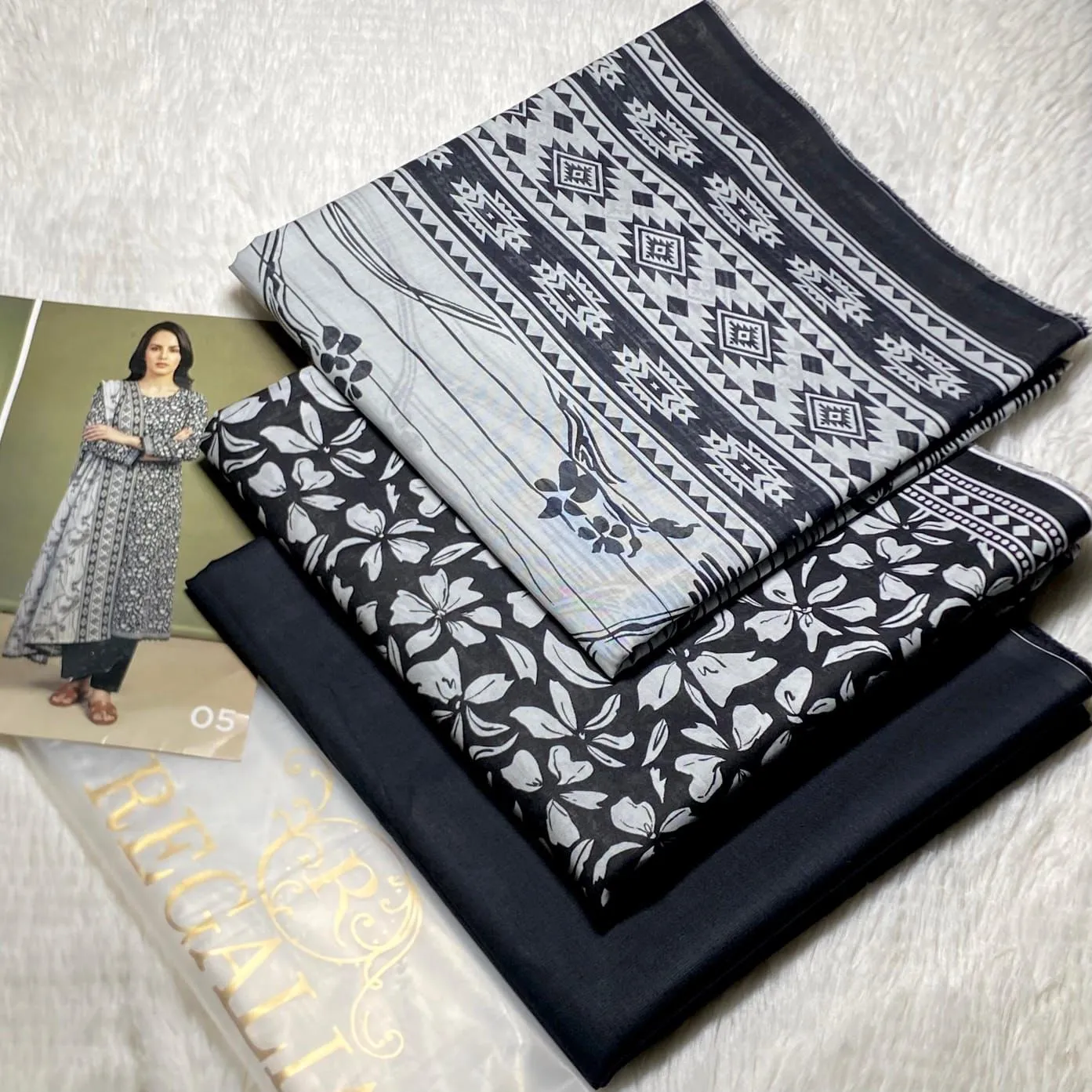 Salina by Rigalia Black & White Printed Lawn 3PC Suit 2026 | Original Collection