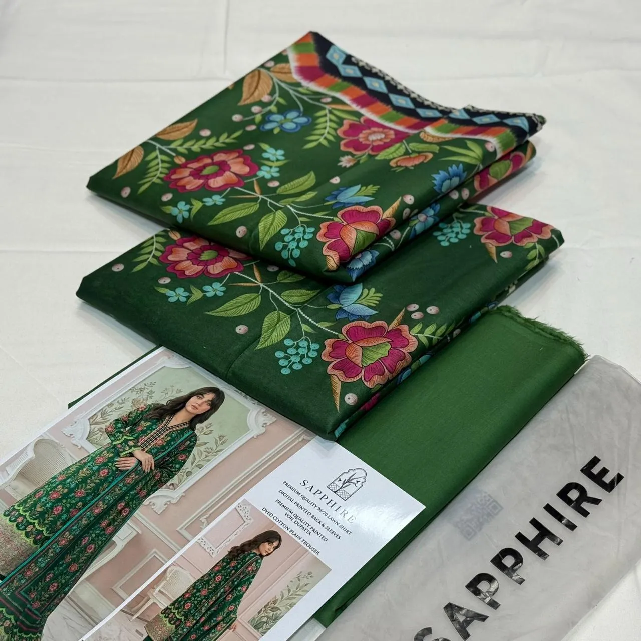 SAPPHIRE Printed Lawn Suit (15)