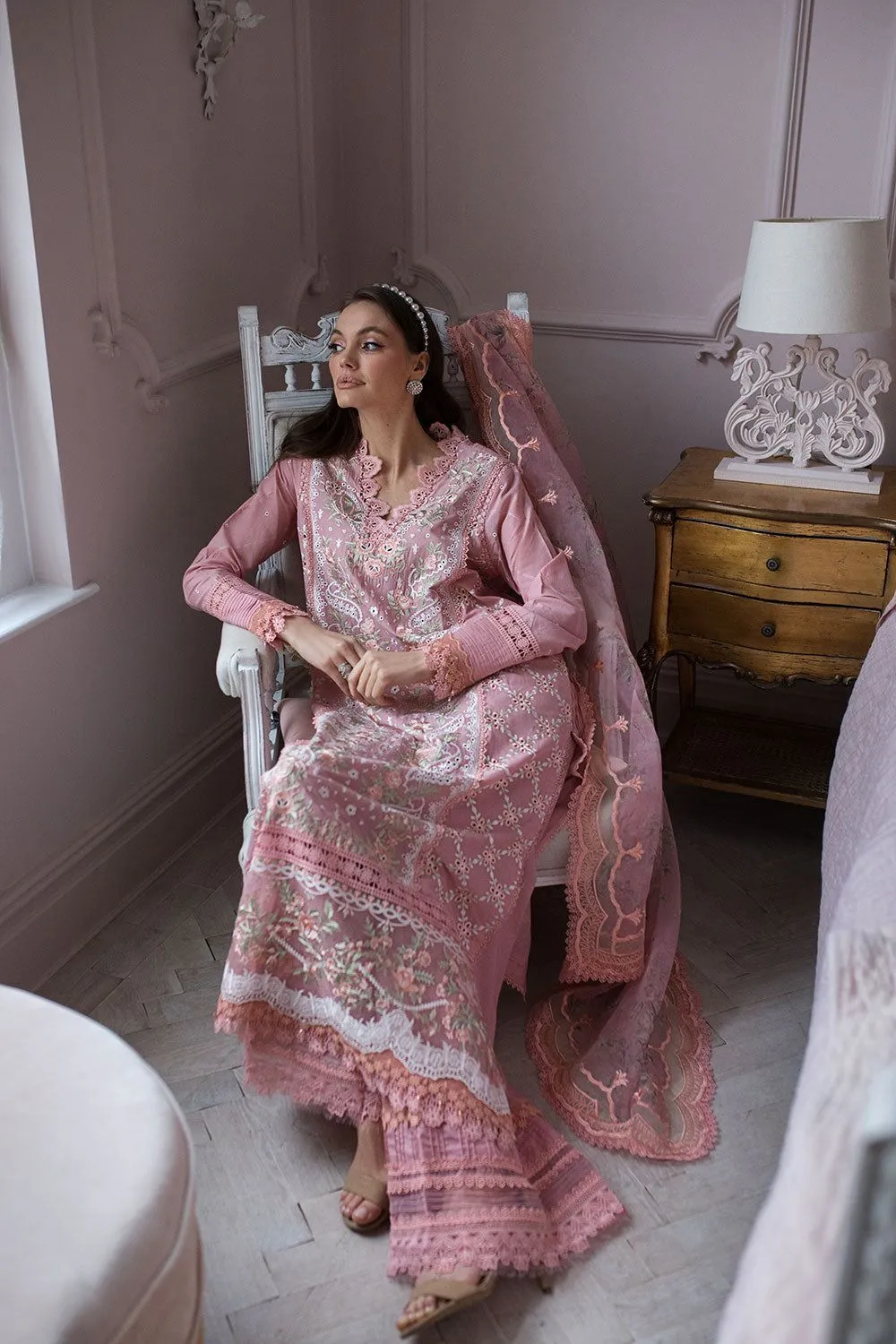 Sobia Nazir Embroidered Lawn 3PC Suit 2026 (6)