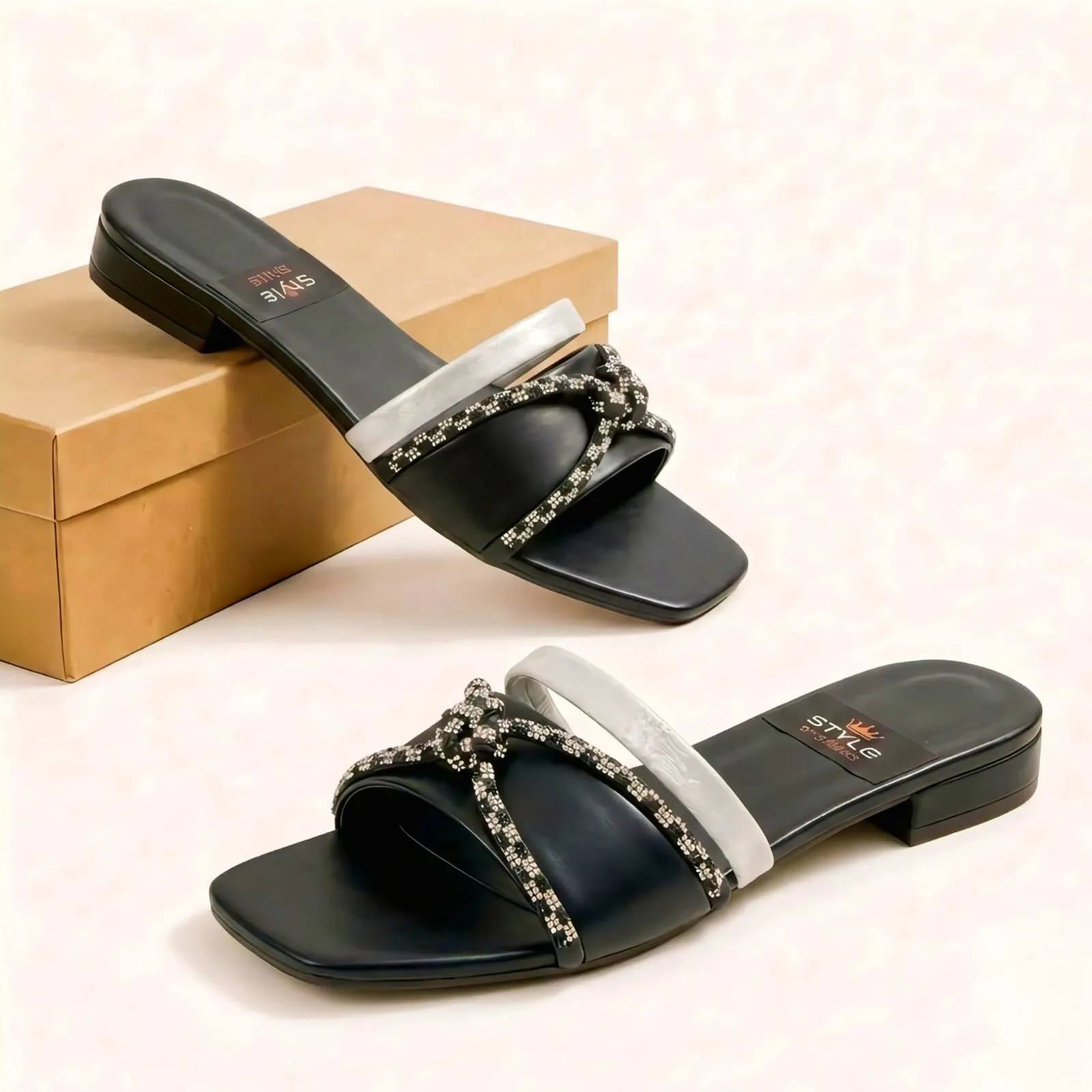 Ladies Low Heel Slippers (2)
