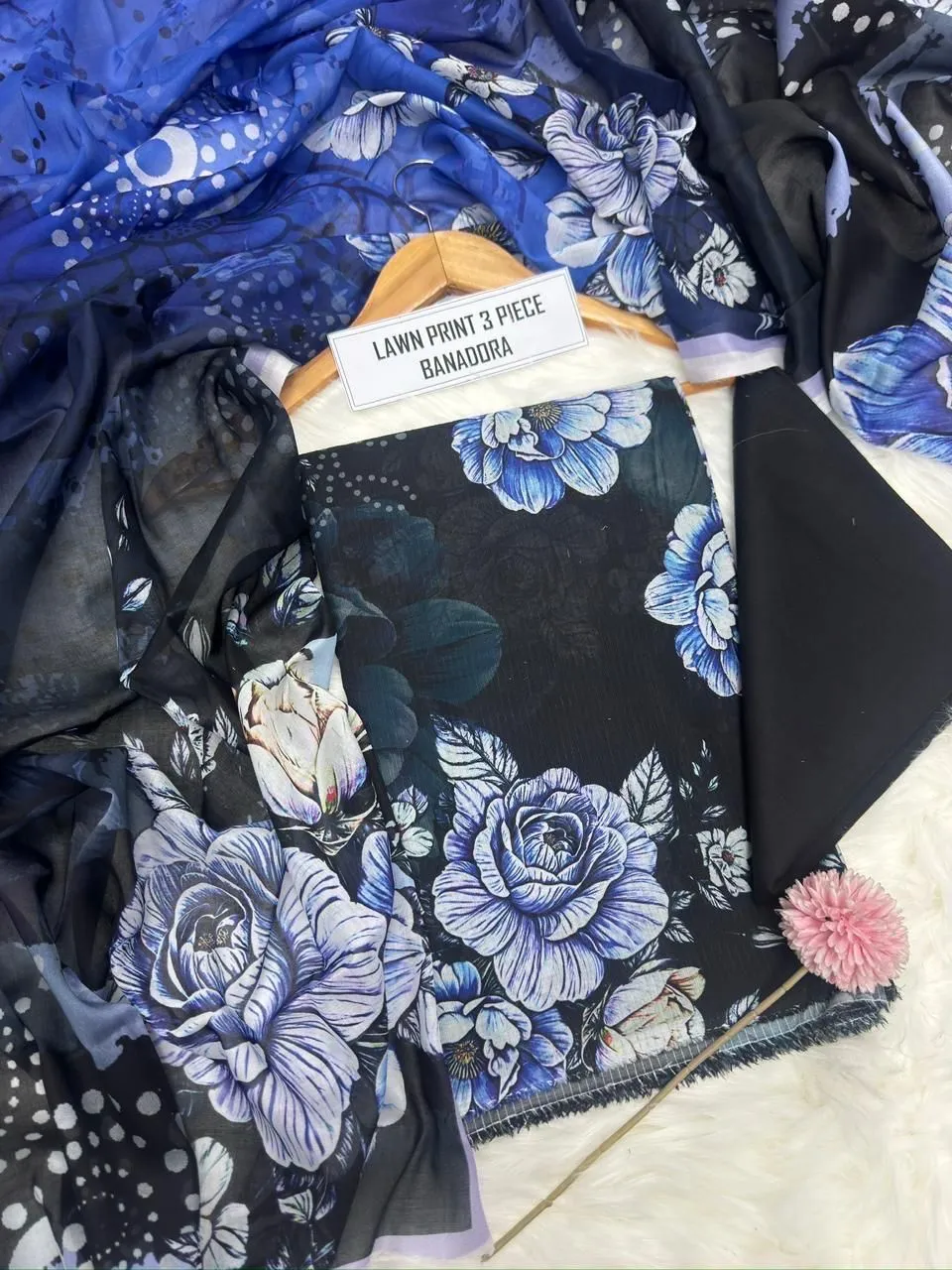 Black Blossom Lawn 3PC 2026 (2)