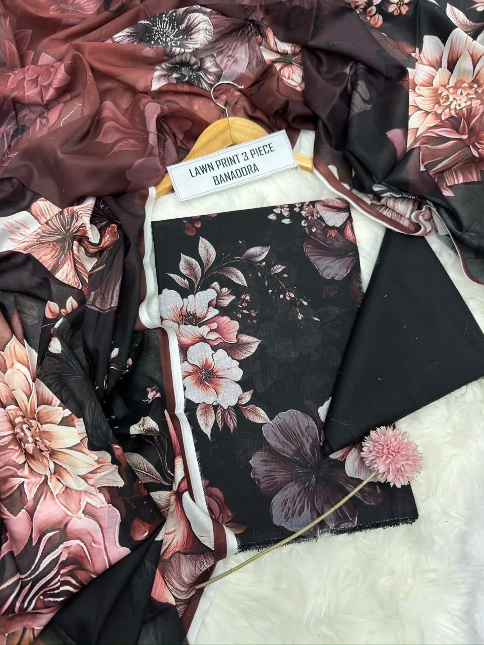 Black Blossom Lawn 3PC 2026 (5)