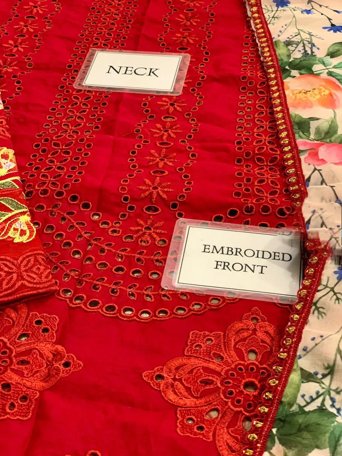 Saira Shakira Luxury Lawn Suit 2026 (3)