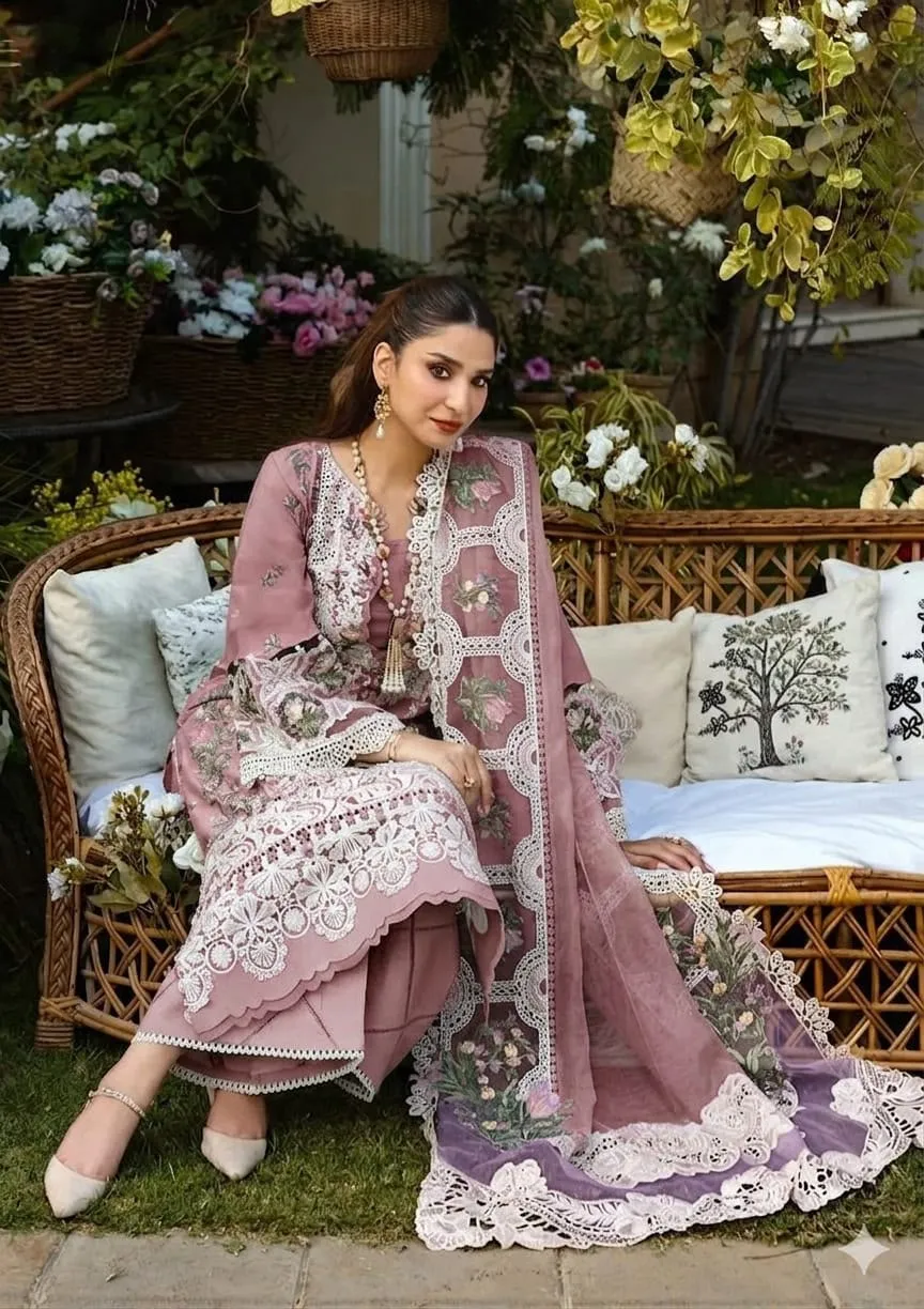 Elaf Premium Chickenkari Lawn Suit 2026 (6)