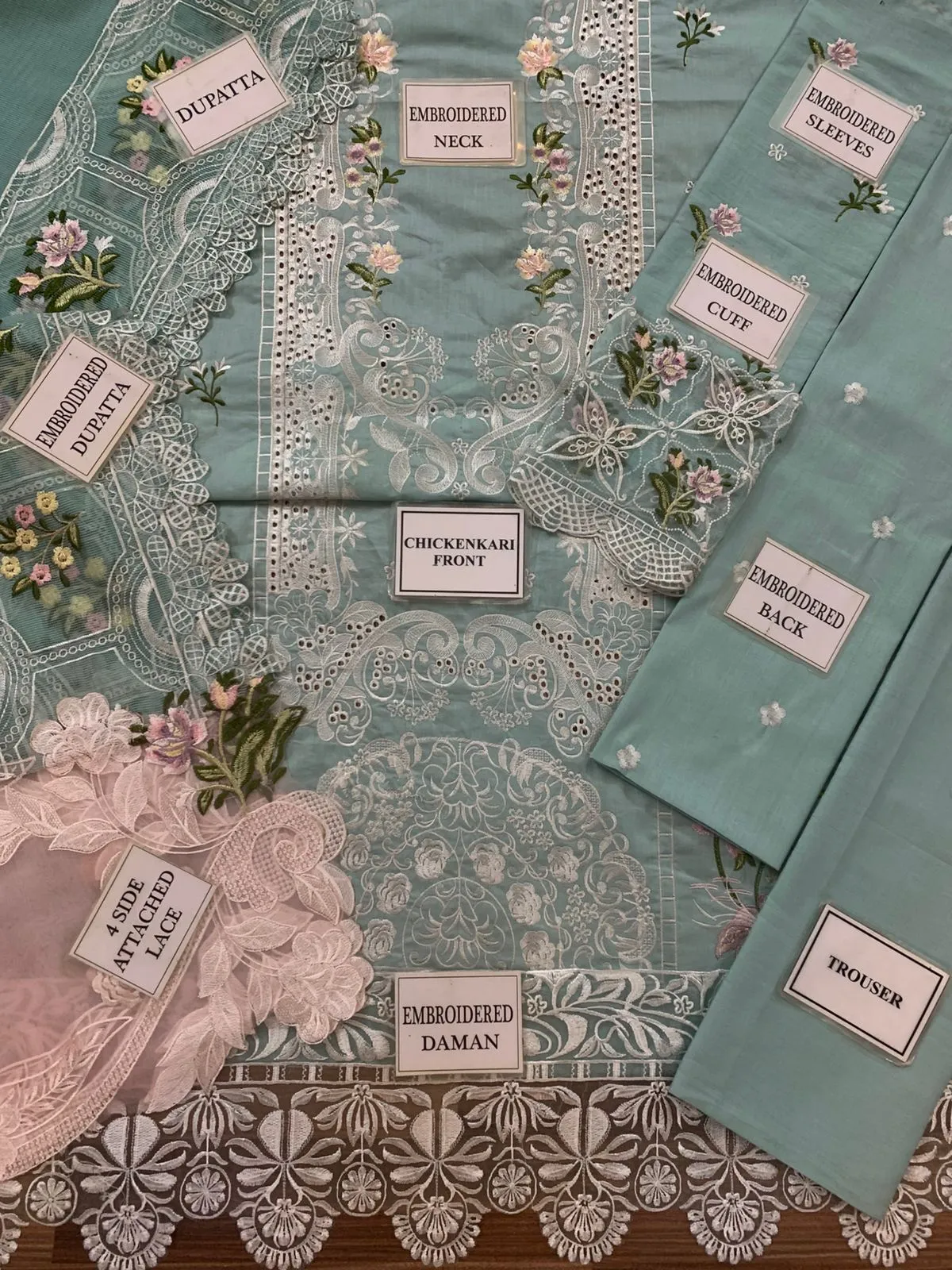 Elaf Premium Chickenkari Lawn Suit 2026 (20)