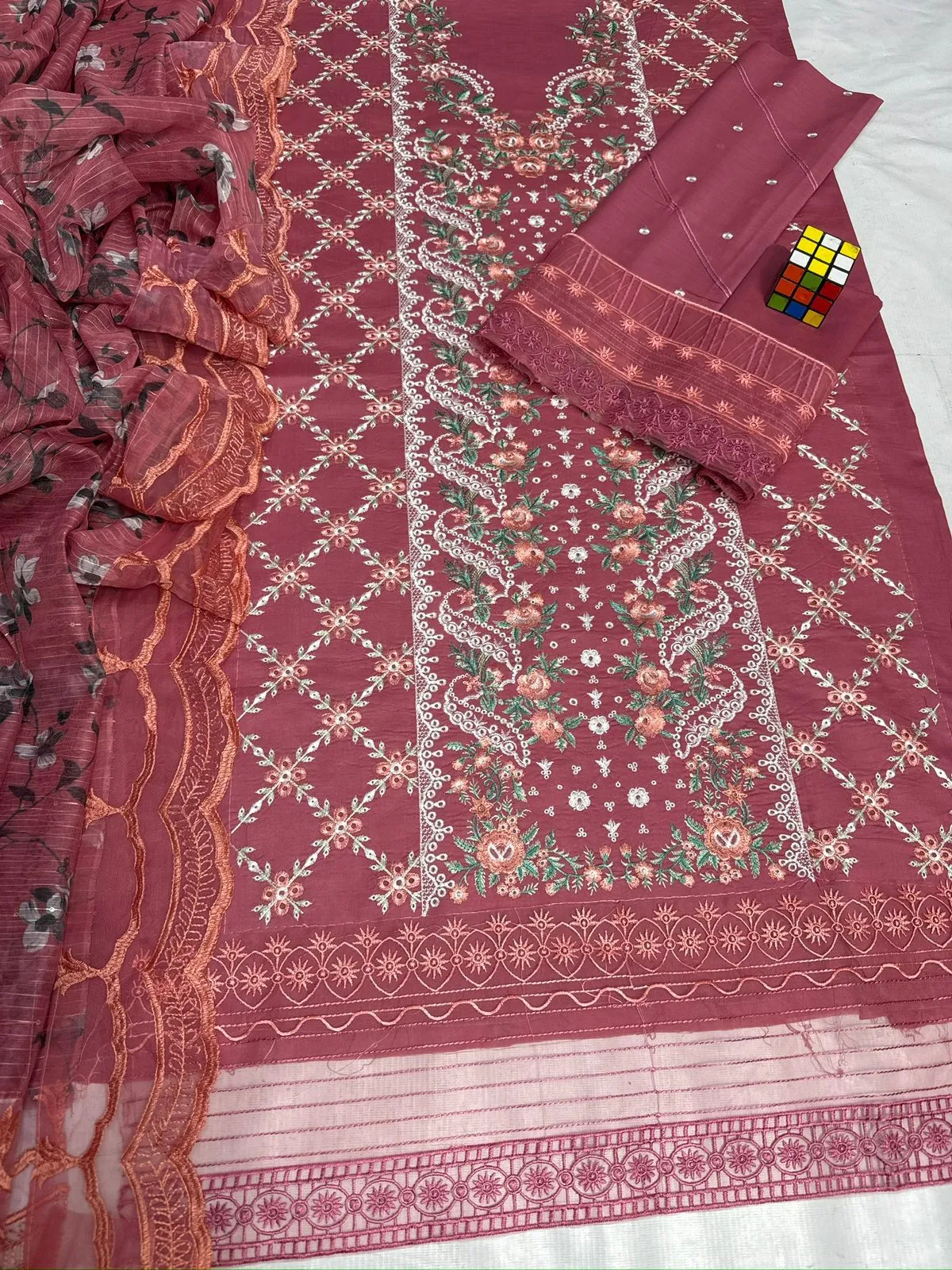 Sobia Nazir 5013 Lawn Suit 2026 (5)
