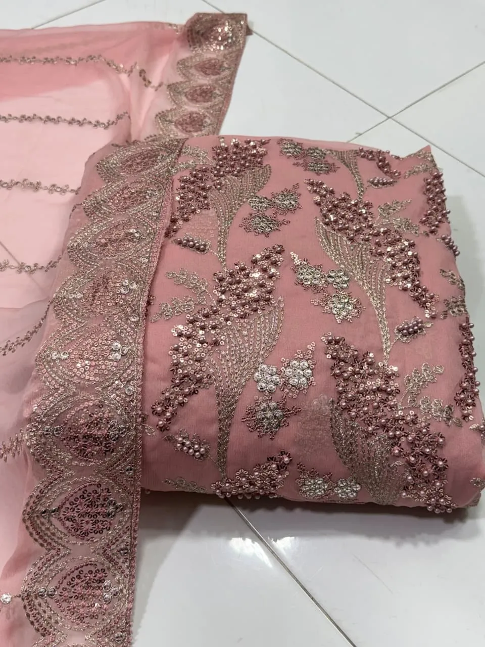 Chiffon Sequence Embroidered Suit 2026 (6)