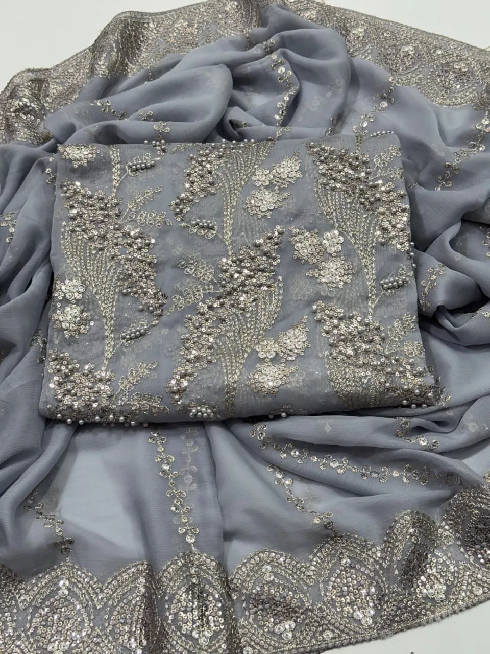 Chiffon Sequence Embroidered Suit 2026 (8)