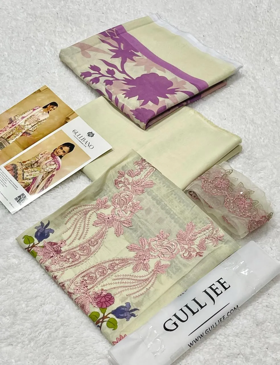 Gull Jee Original Lawn Suit 2026 (5)