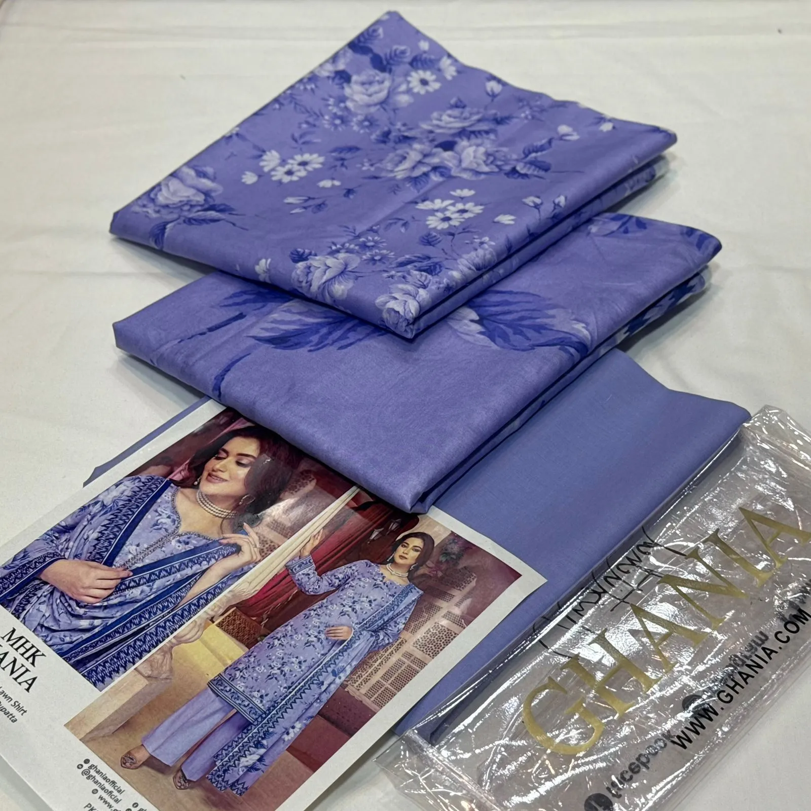Ghania Lawn Suit 2026 (2)
