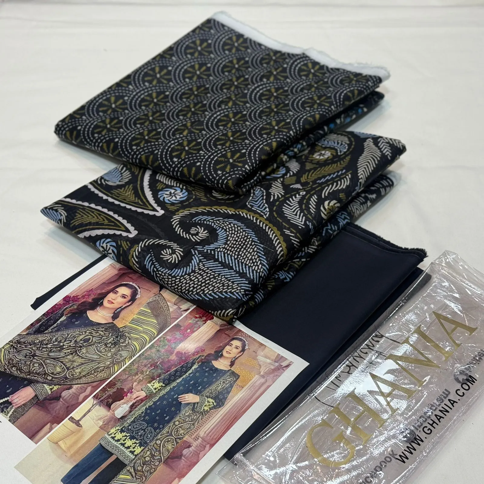 Ghania Lawn Suit 2026 (3)
