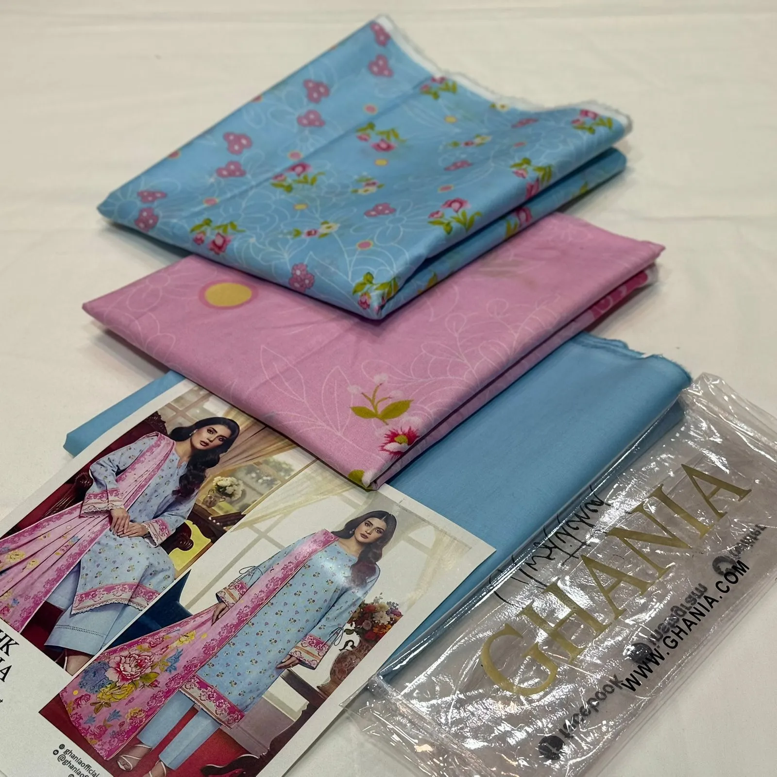 Ghania Lawn Suit 2026 (7)
