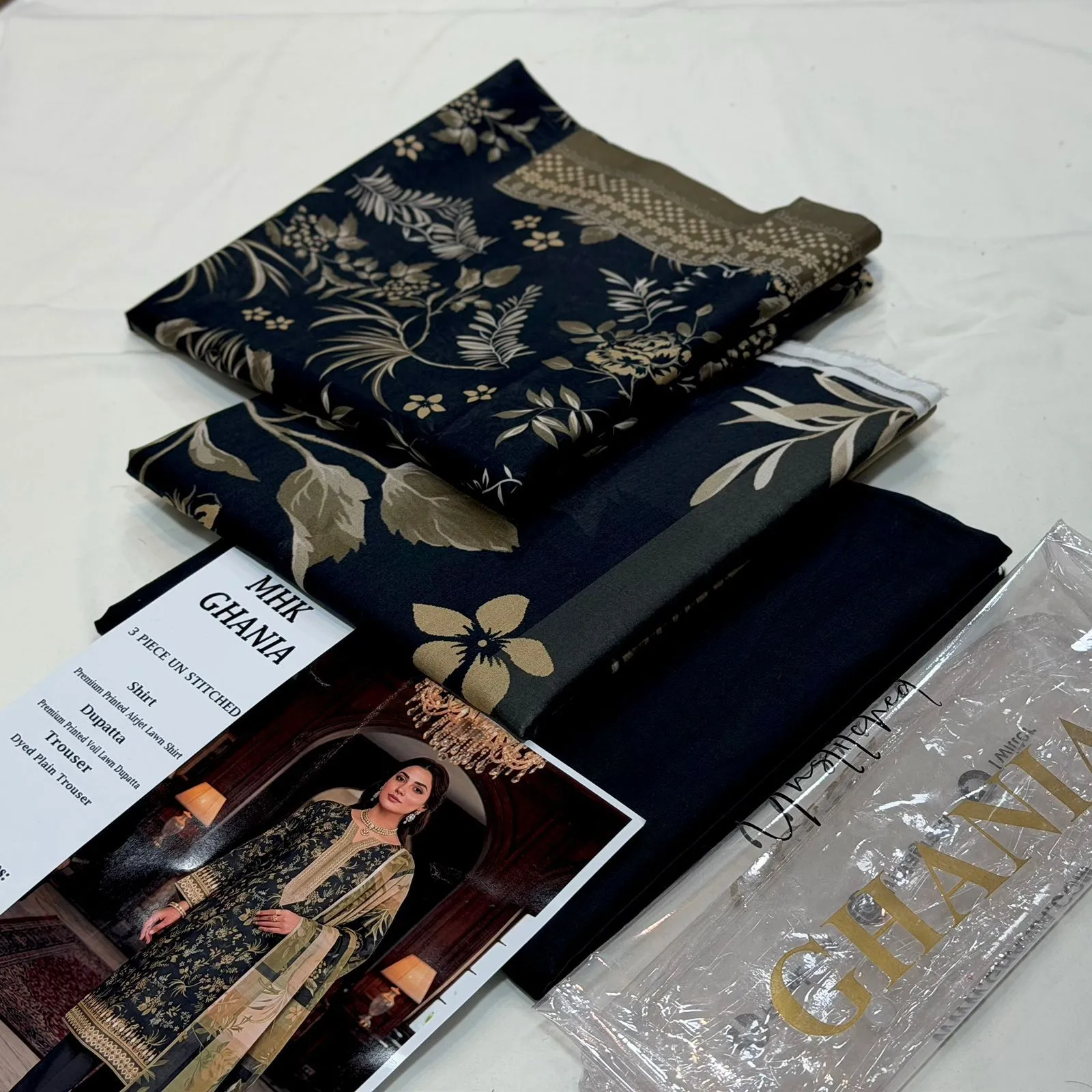 Ghania Lawn Suit 2026 (10)