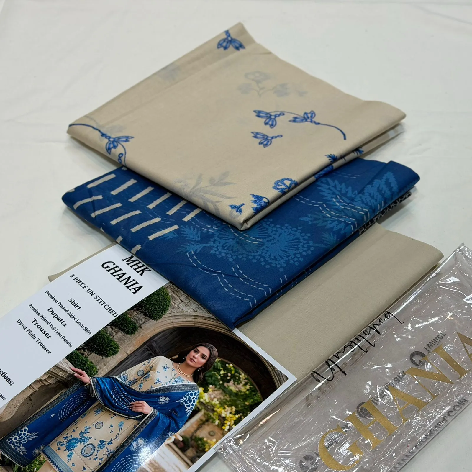 Ghania Lawn Suit 2026 (15)