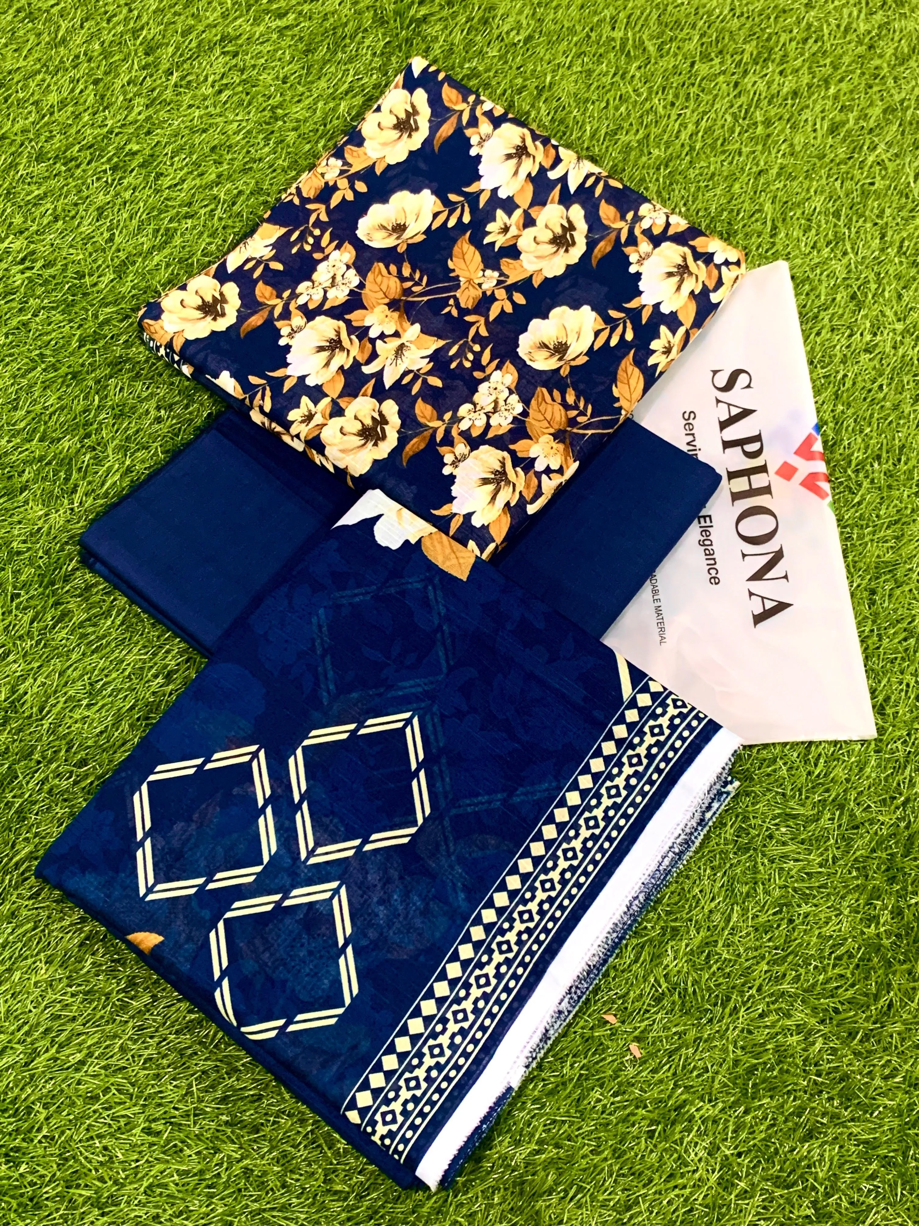 Saphonia Lawn Suit 2026 (3)