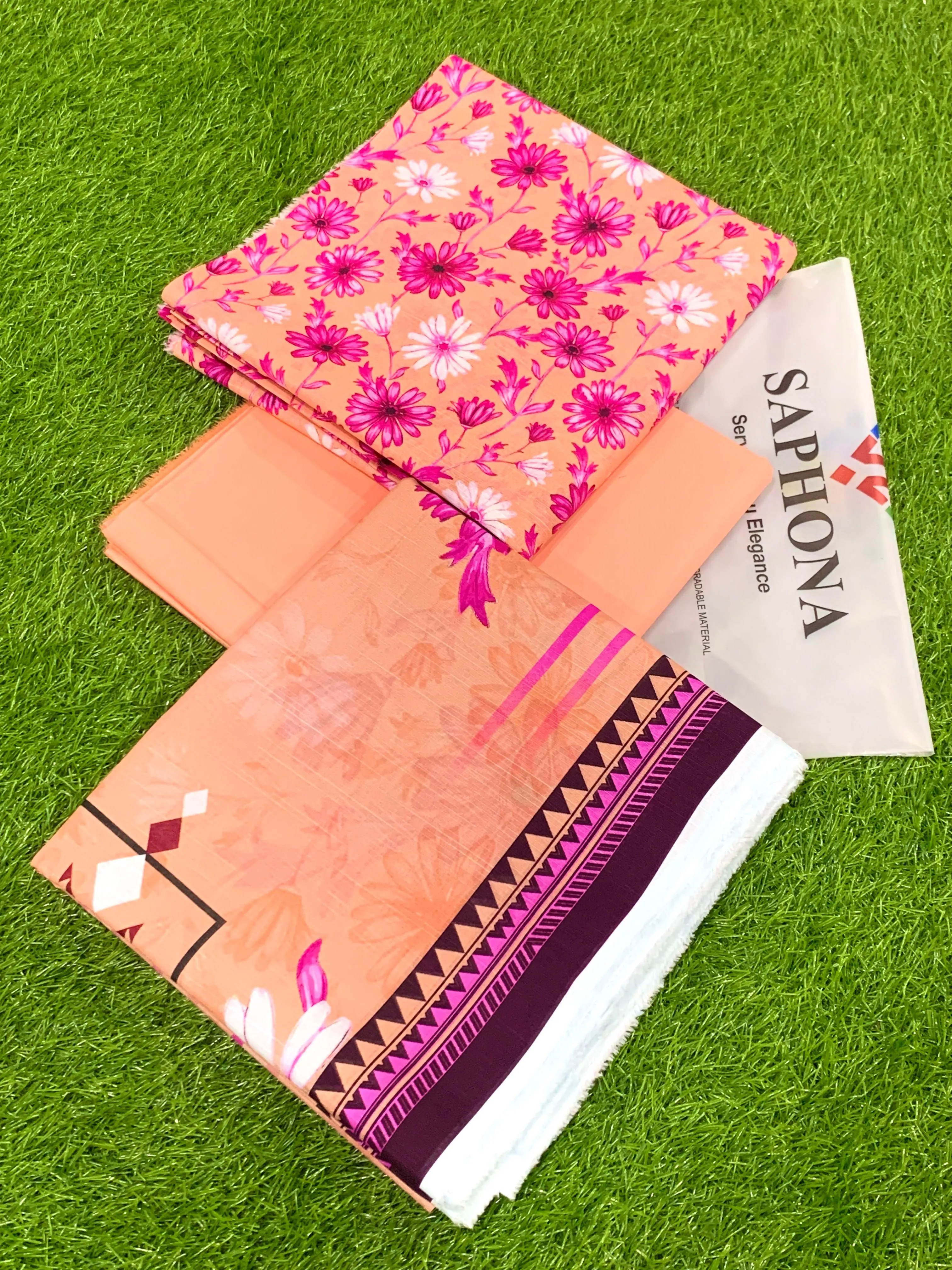 Saphonia Lawn Suit 2026 (8)