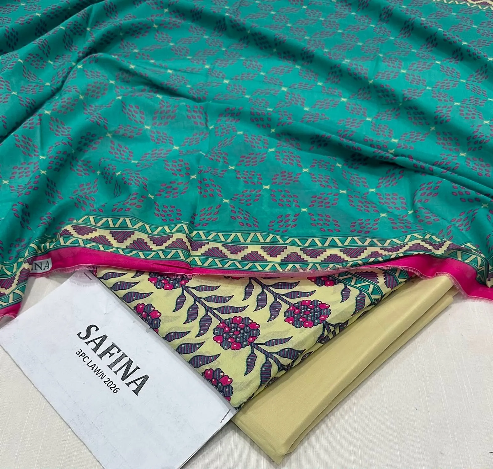 Saphonia Digital Printed Lawn Suit (7)