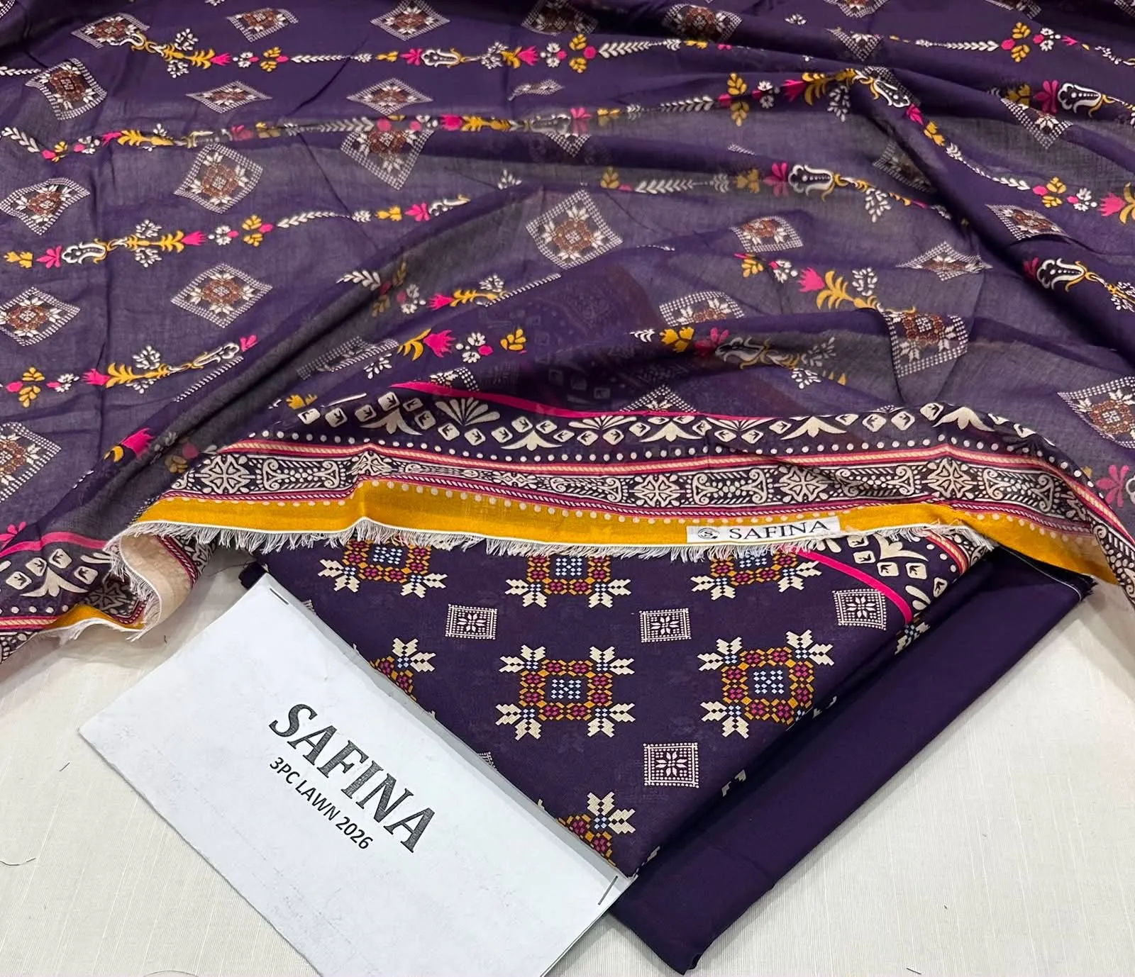 Saphonia Digital Printed Lawn Suit (11)
