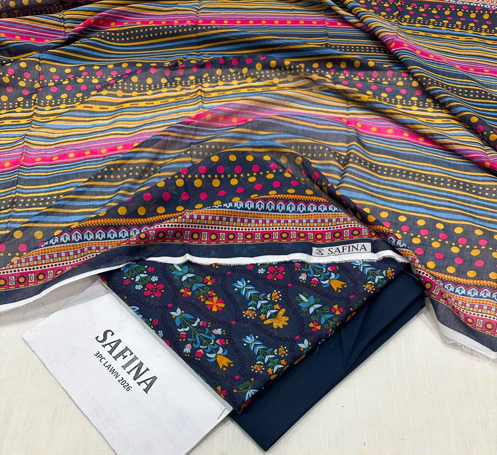 Saphonia Digital Printed Lawn Suit (22)
