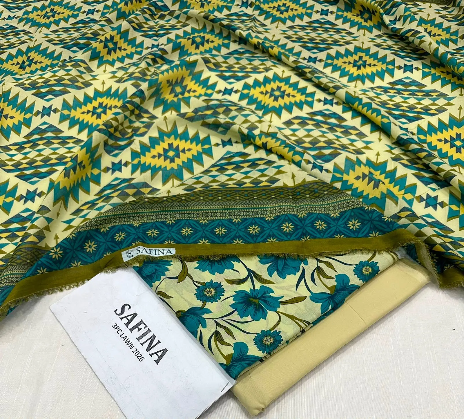 Saphonia Digital Printed Lawn Suit (24)