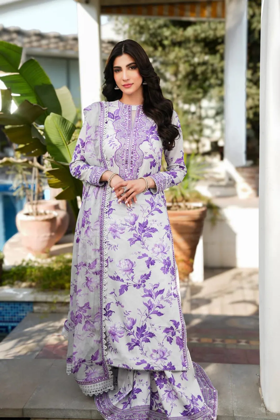 Embroidered Lawn Suit 2026 (9)