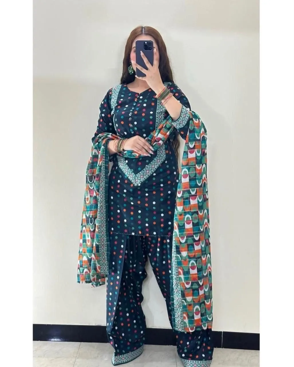 Bin Saeed Printed Lawn Suit 2026 (59)