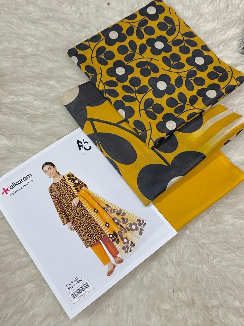Alkaram Printed Lawn Suit 2026 (12)