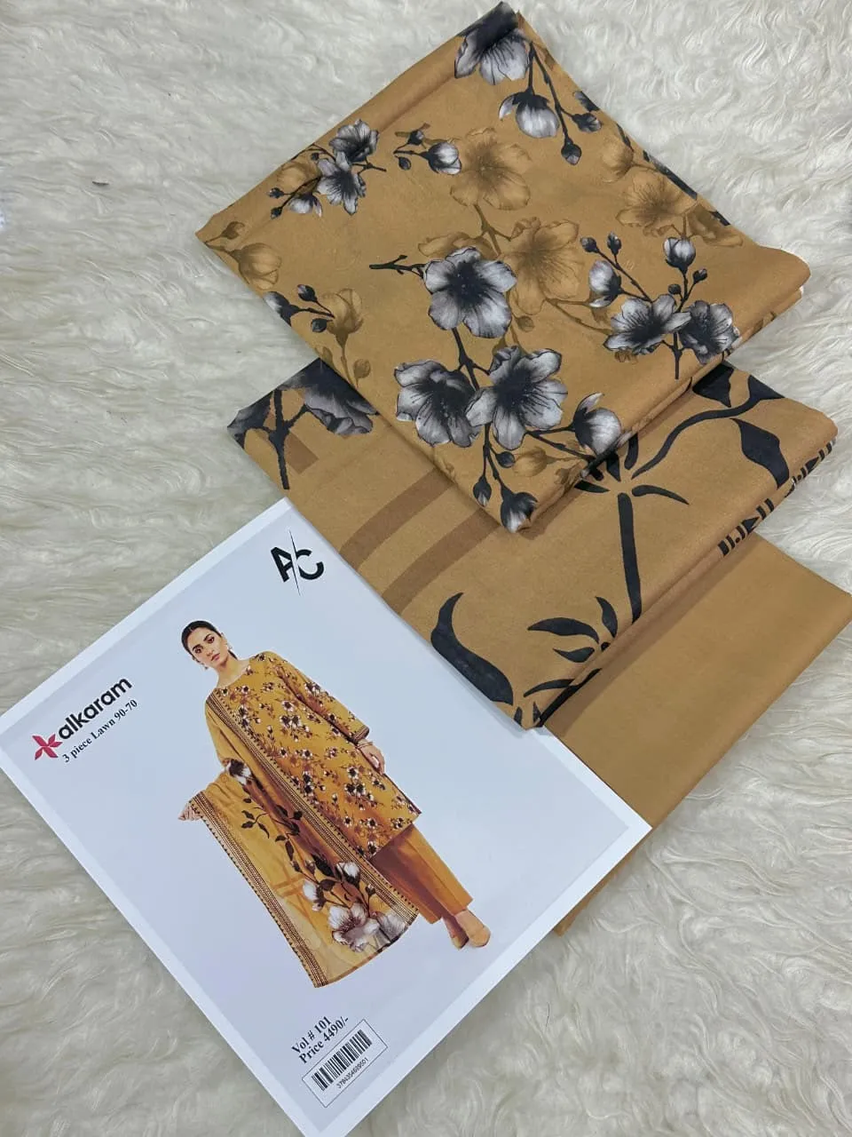 Alkaram Printed Lawn Suit 2026 (26)