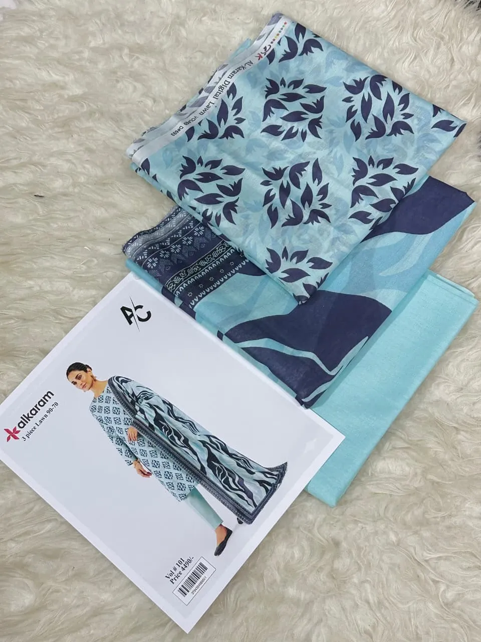 Alkaram Printed Lawn Suit 2026 (30)
