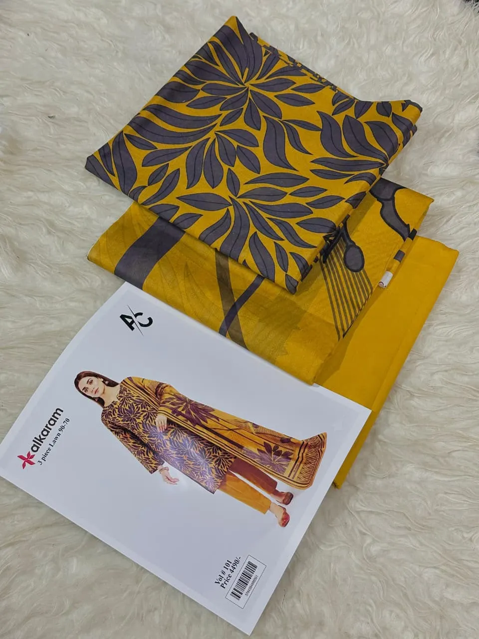 Alkaram Printed Lawn Suit 2026 (37)