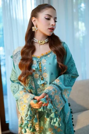 Sapphire Embroidered Lawn Suit 6174 (1)