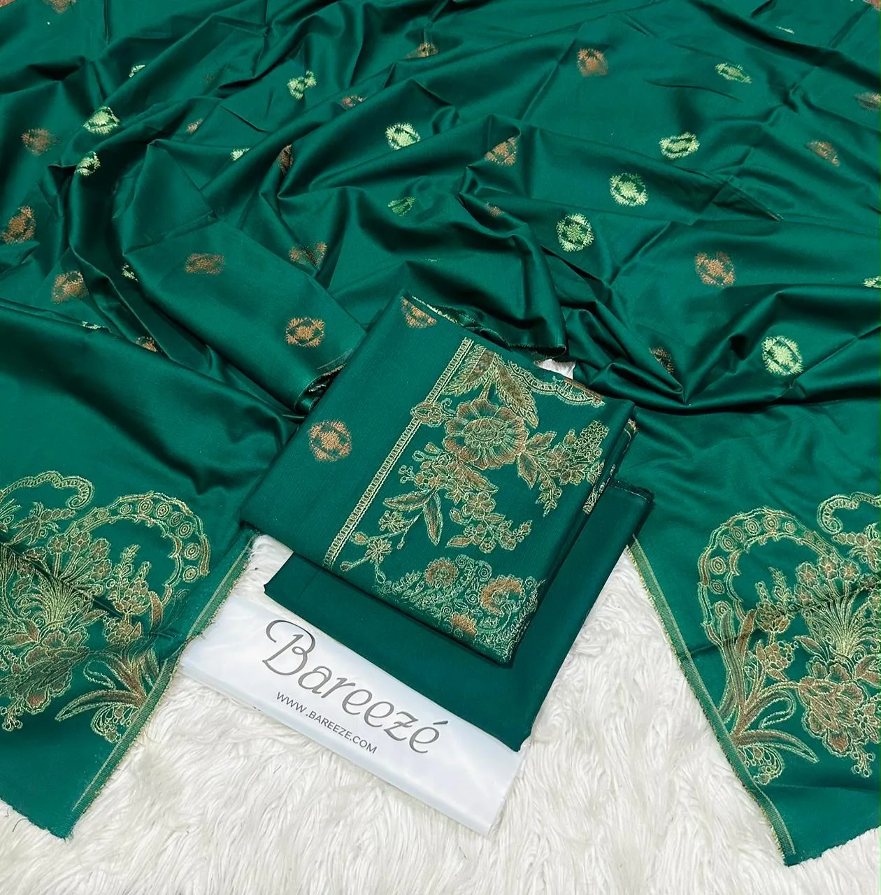 Bareeze Jacquard Barosha Suit (6)