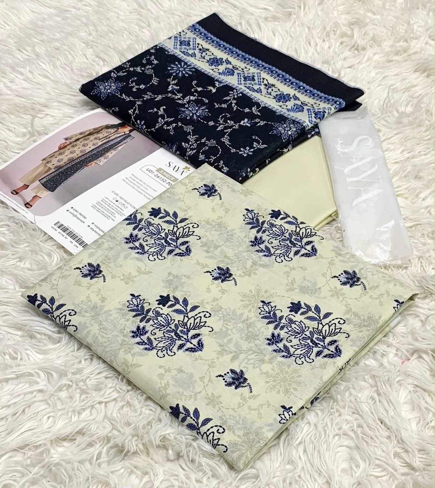 Bin Saeed Lawn Cutwork (6)