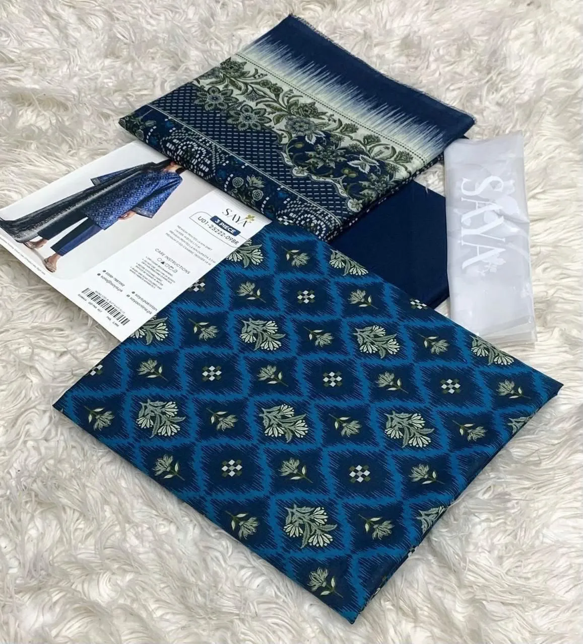 Bin Saeed Lawn Cutwork (9)